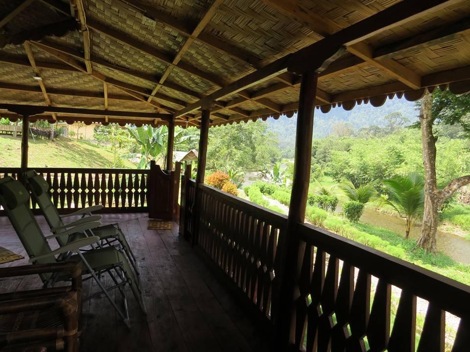 Готель Batu Kapal Jungle Houses Берастагі Екстер'єр фото